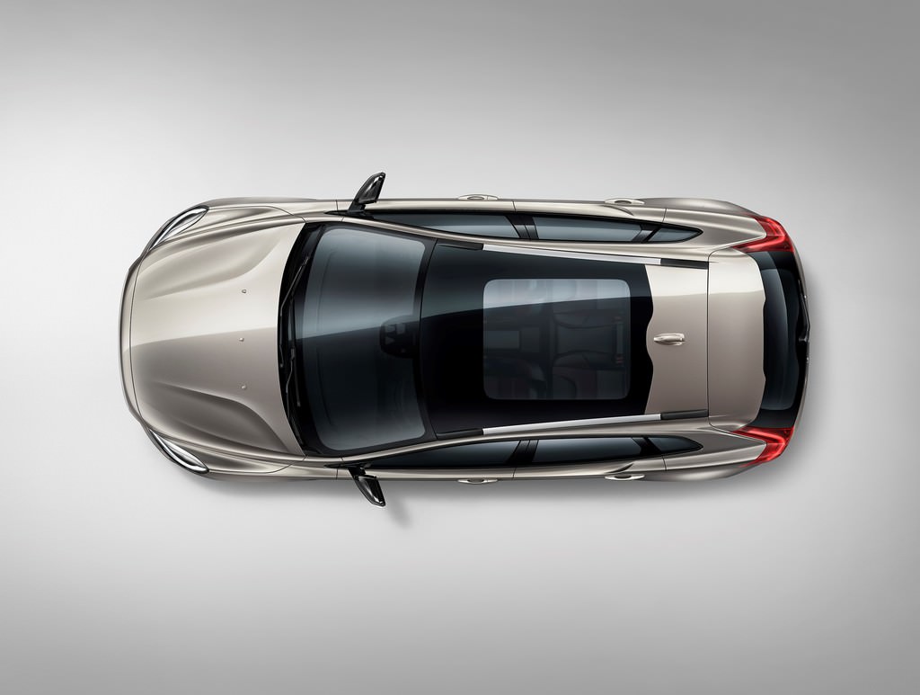 Volvo Yeni V40 ve XC40'ın Tanıtımlarını Bu Ay Yapacak