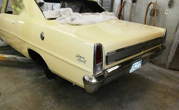 Eski Günlerine Geri Döndü