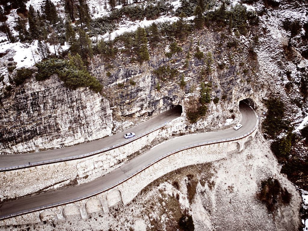 BMW’den Geçmişe Saygı : BMW 2002 Hommage Concept