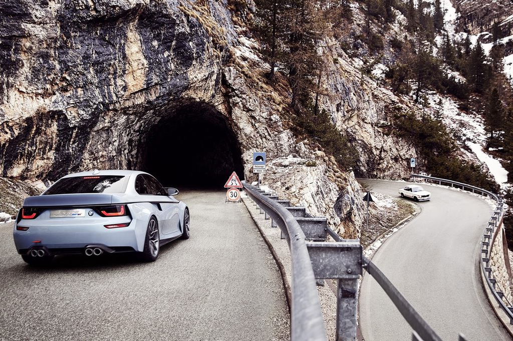 BMW’den Geçmişe Saygı : BMW 2002 Hommage Concept