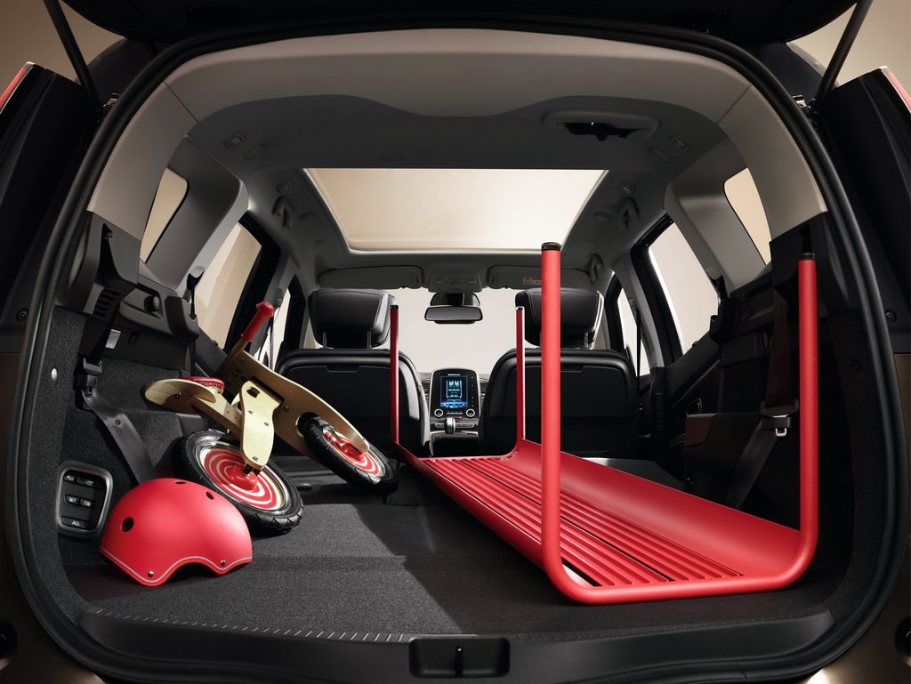 Renault Grand Scenic Tamamen Yenilendi