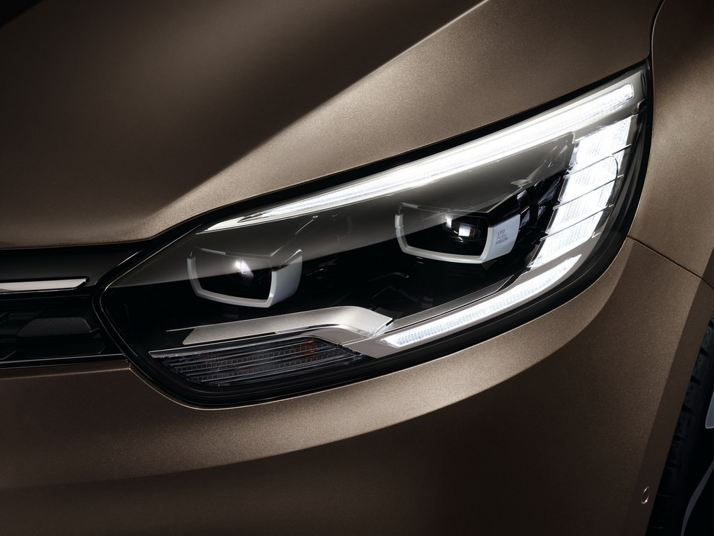 Renault Grand Scenic Tamamen Yenilendi