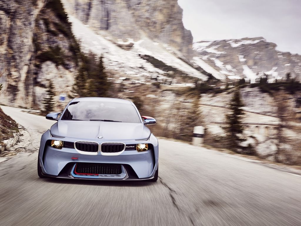 BMW’den Geçmişe Saygı : BMW 2002 Hommage Concept