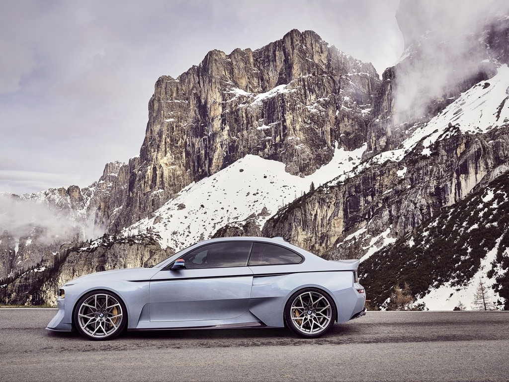 BMW’den Geçmişe Saygı : BMW 2002 Hommage Concept
