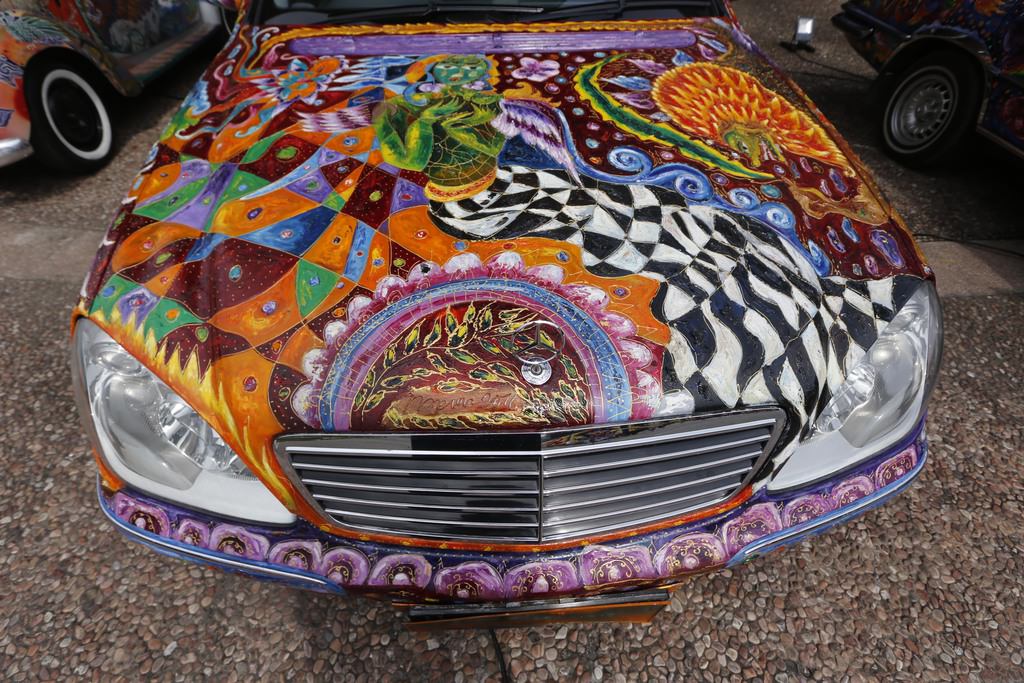 Otomobilleri Sanat Eserine Çevirdi