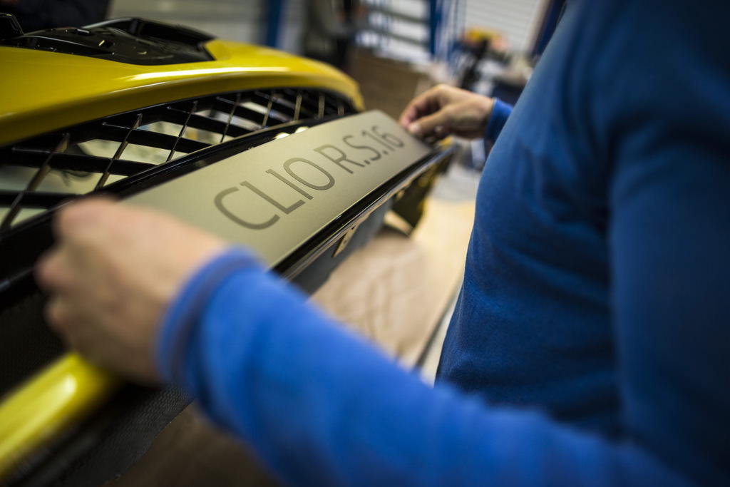 Sarı Fırtına: Clio R.S. 16