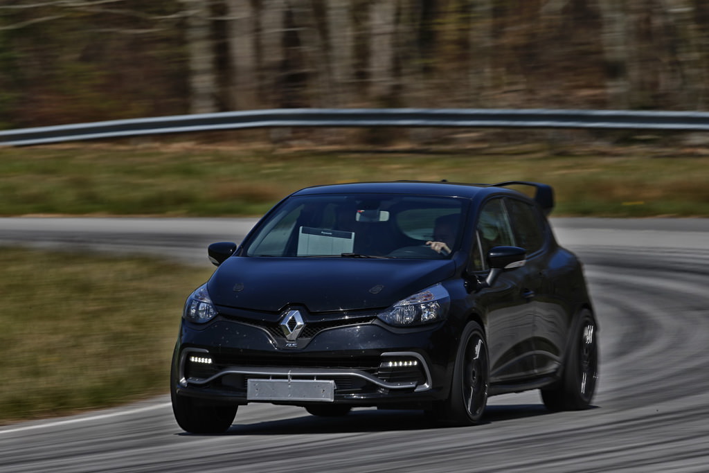Sarı Fırtına: Clio R.S. 16