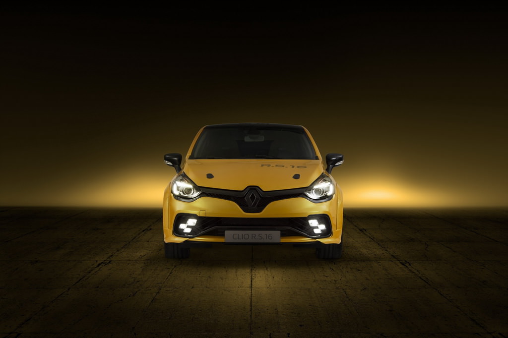 Sarı Fırtına: Clio R.S. 16
