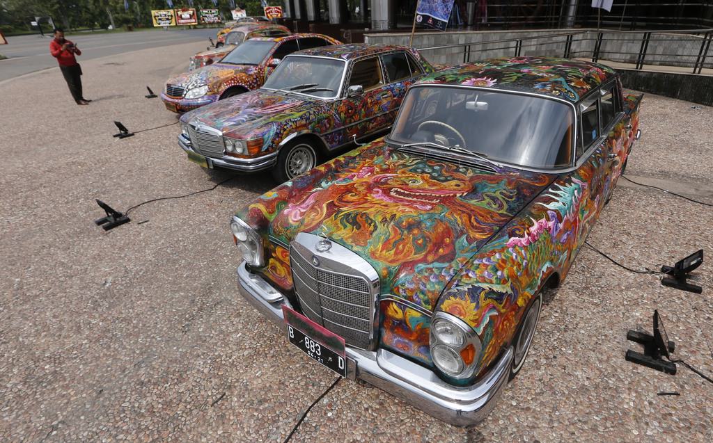 Otomobilleri Sanat Eserine Çevirdi