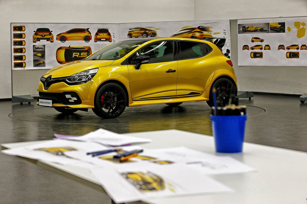 Sarı Fırtına: Clio R.S. 16