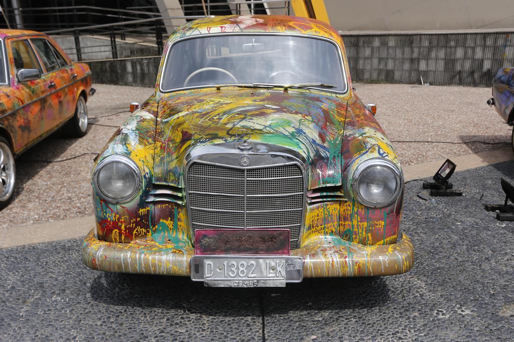 Otomobilleri Sanat Eserine Çevirdi