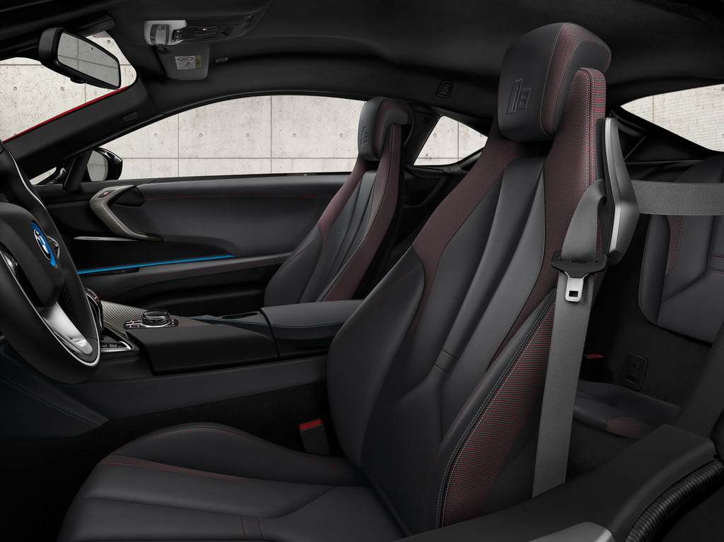 Özel Kırmızı BMW i8 Celebration Edition