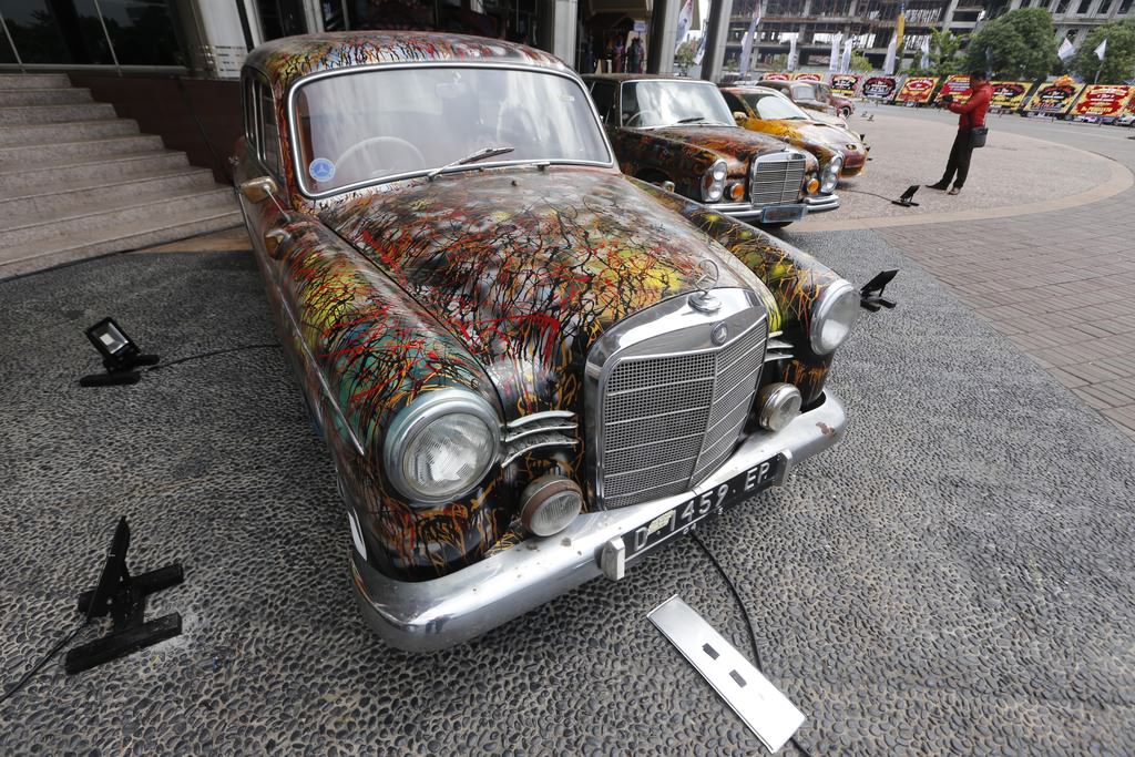 Otomobilleri Sanat Eserine Çevirdi