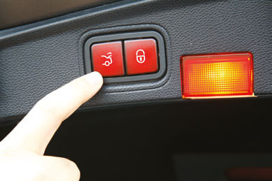 TEST · Mercedes-Benz C 180 Coupe