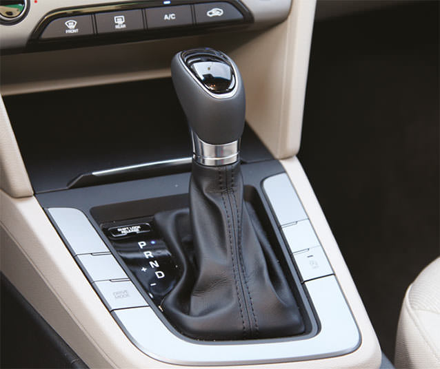 Test: Hyundai Elantra 1.6 CRDi DCT