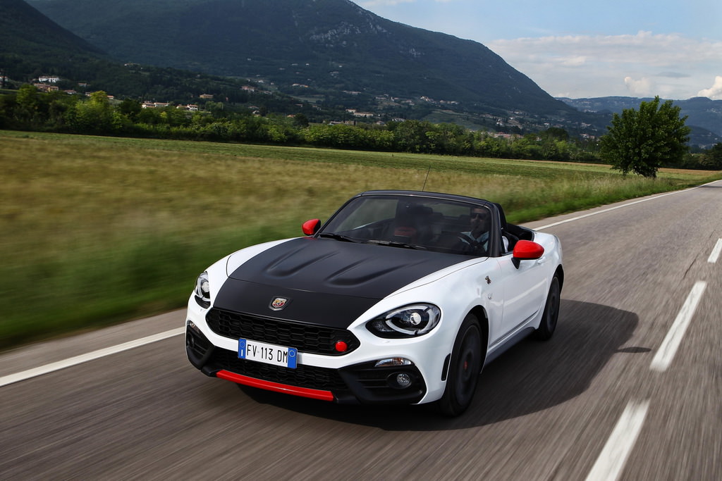Fiat 124 Spider’a Abarth Dokunuşu