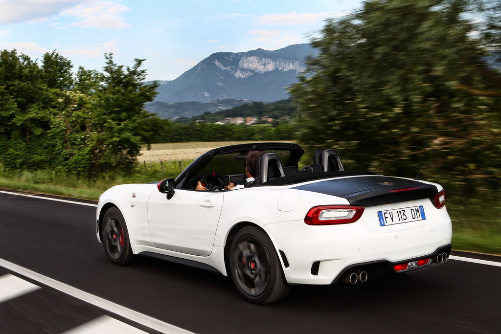 Fiat 124 Spider’a Abarth Dokunuşu