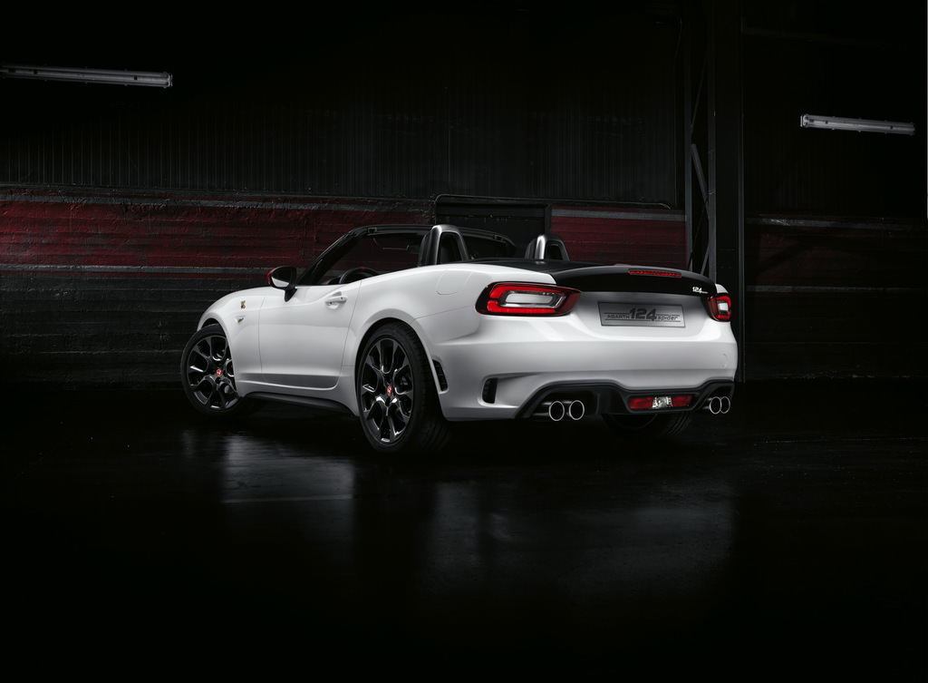 Fiat 124 Spider’a Abarth Dokunuşu