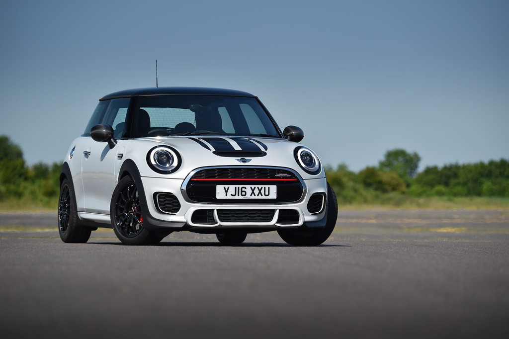 Mini’den Yeni JCW : Challenge