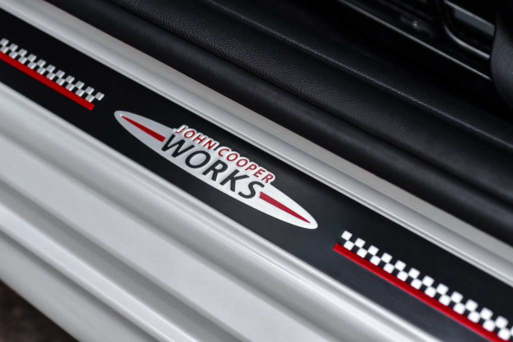 Mini’den Yeni JCW : Challenge