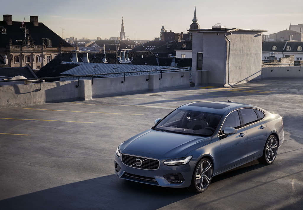 Volvo S90 ve V90’a R-Design Seçeneği