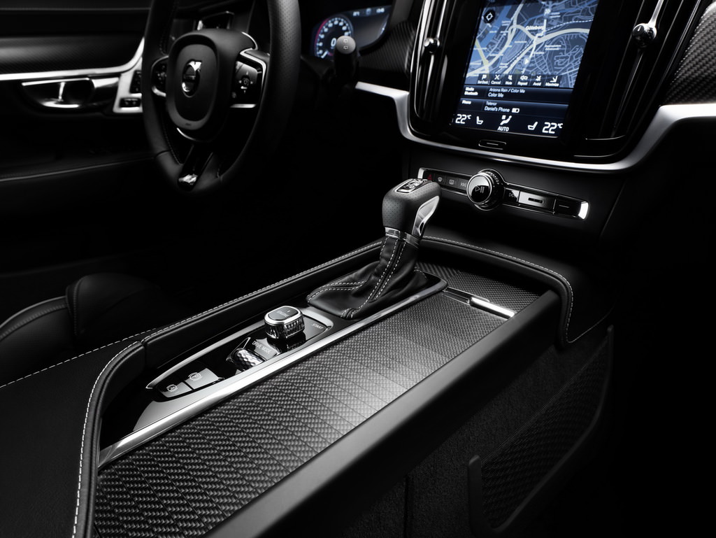 Volvo S90 ve V90’a R-Design Seçeneği
