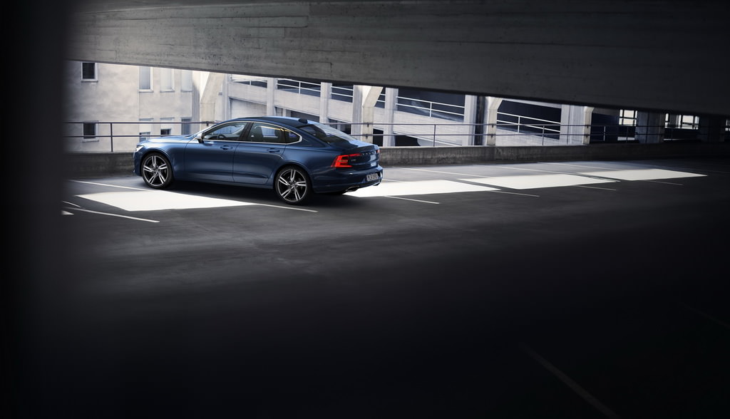 Volvo S90 ve V90’a R-Design Seçeneği