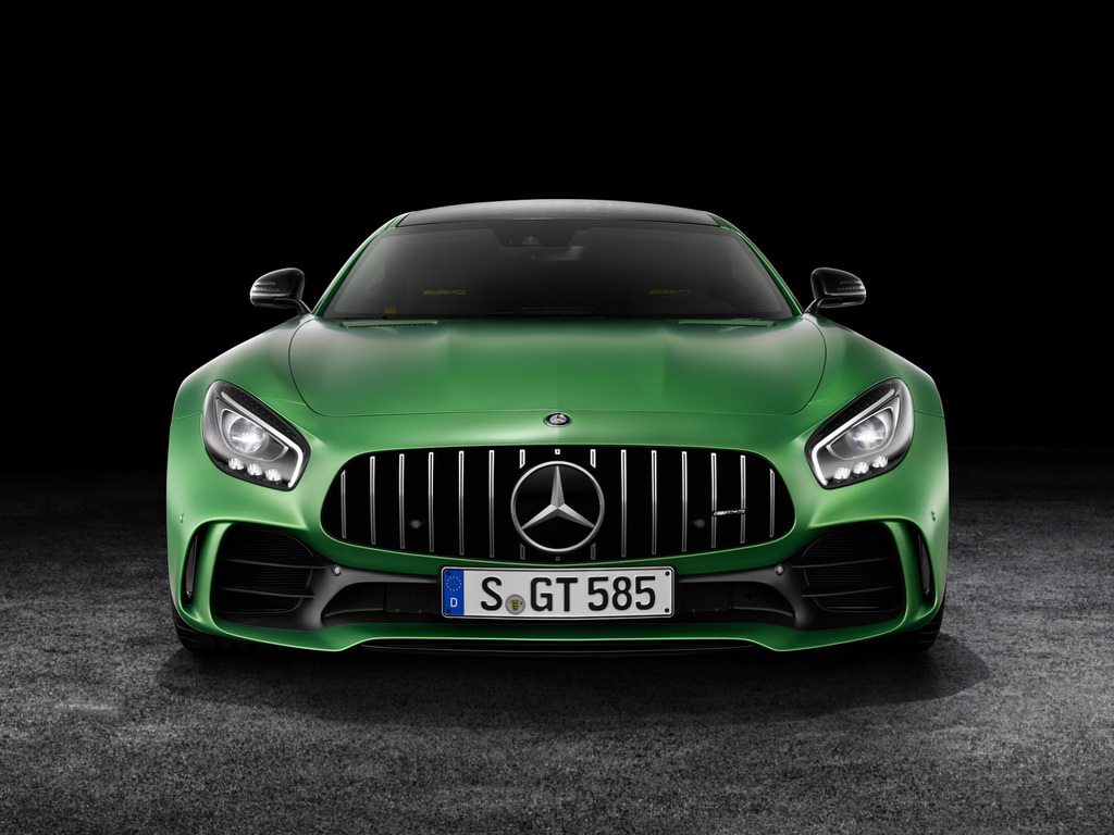 577 HP’lik Mercedes-AMG GT R