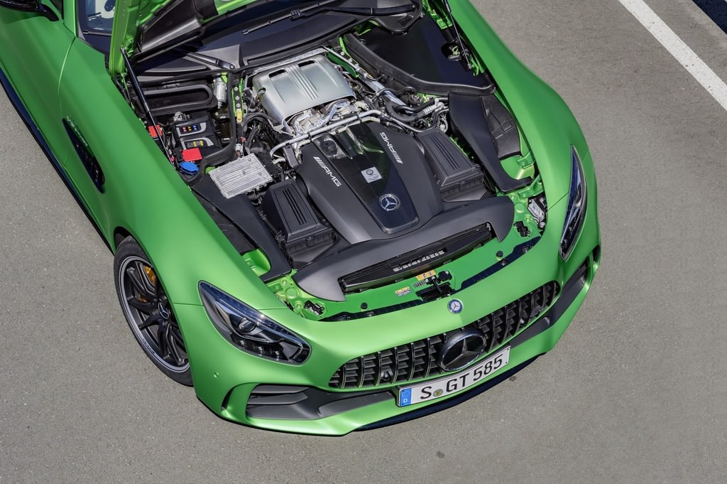 577 HP’lik Mercedes-AMG GT R
