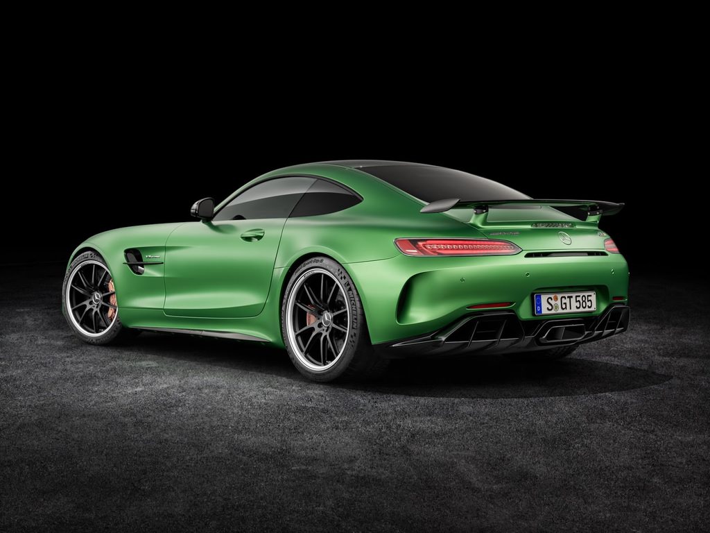 577 HP’lik Mercedes-AMG GT R