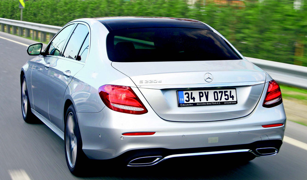 TEST · E 220 d AMG