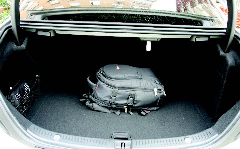 TEST · E 220 d AMG
