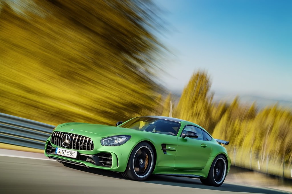 577 HP’lik Mercedes-AMG GT R