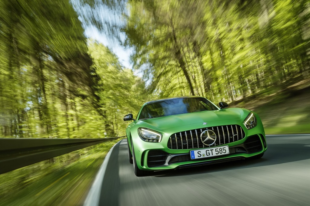 577 HP’lik Mercedes-AMG GT R