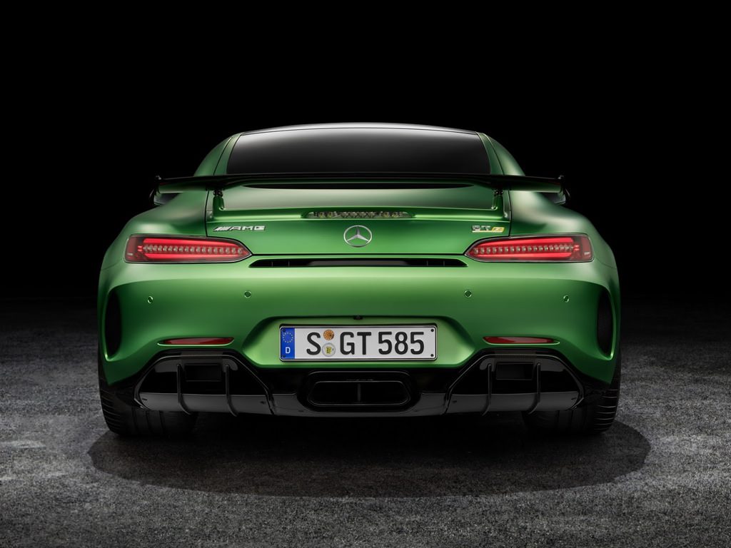 577 HP’lik Mercedes-AMG GT R