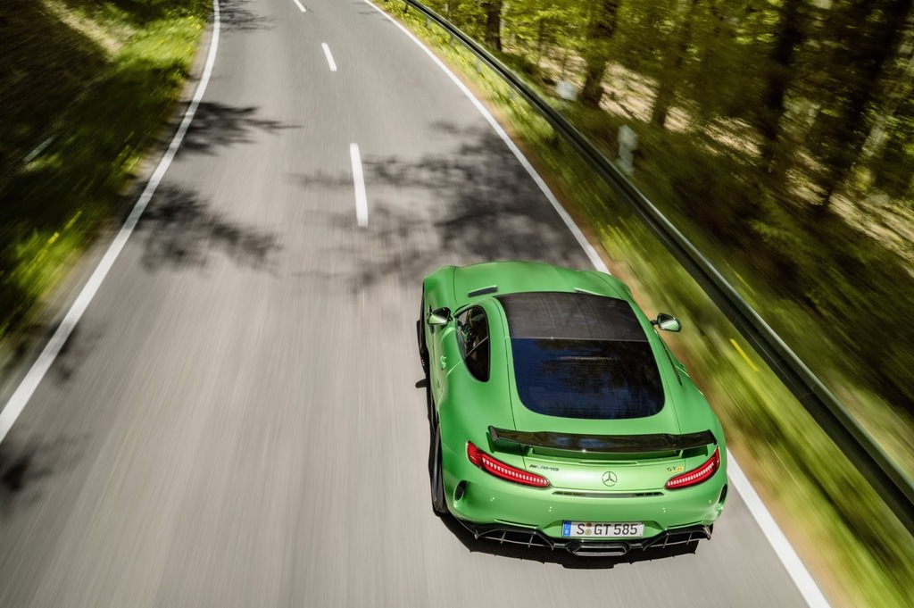 577 HP’lik Mercedes-AMG GT R