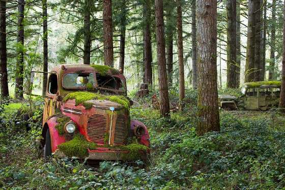 Hayaletli Otomobil Mezarları