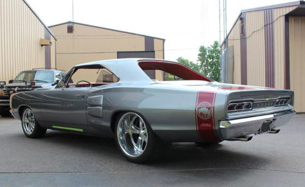 Türk Ustaların Ellerinde Şekilleniyor