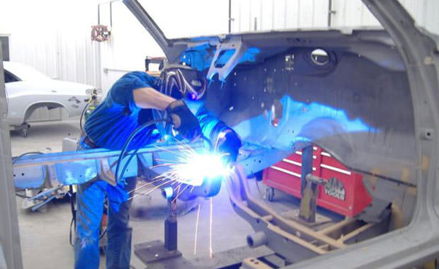 Türk Ustaların Ellerinde Şekilleniyor