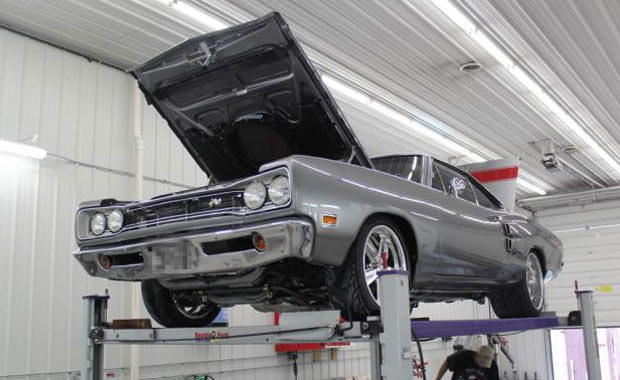 Türk Ustaların Ellerinde Şekilleniyor