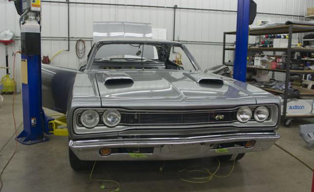 Türk Ustaların Ellerinde Şekilleniyor