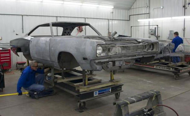 Türk Ustaların Ellerinde Şekilleniyor