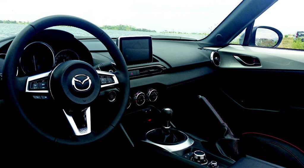 SÜRÜŞ İZLENİMİ · Mazda MX-5