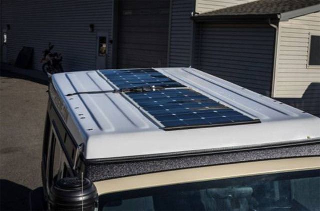 Jeep eve dönüştü