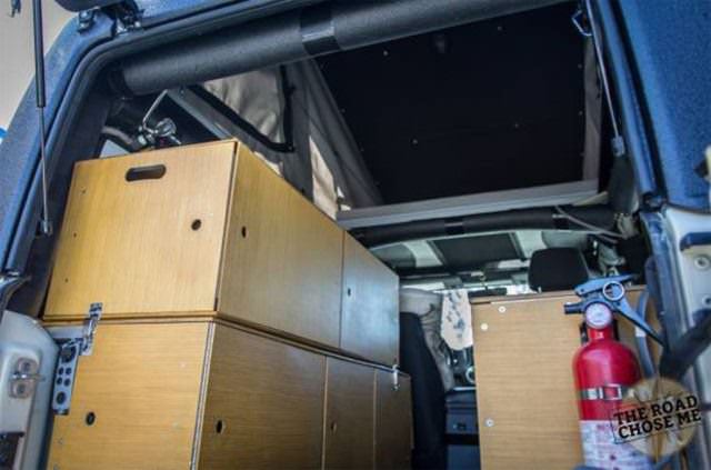 Jeep eve dönüştü