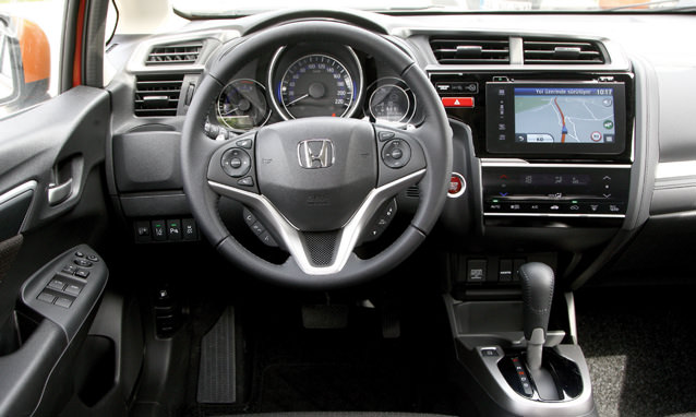 TEST · Honda Jazz 1.3L CVT