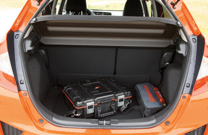 TEST · Honda Jazz 1.3L CVT