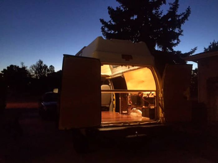 Eski Minibüsü Bakın Ne Hale Getirdi?  .