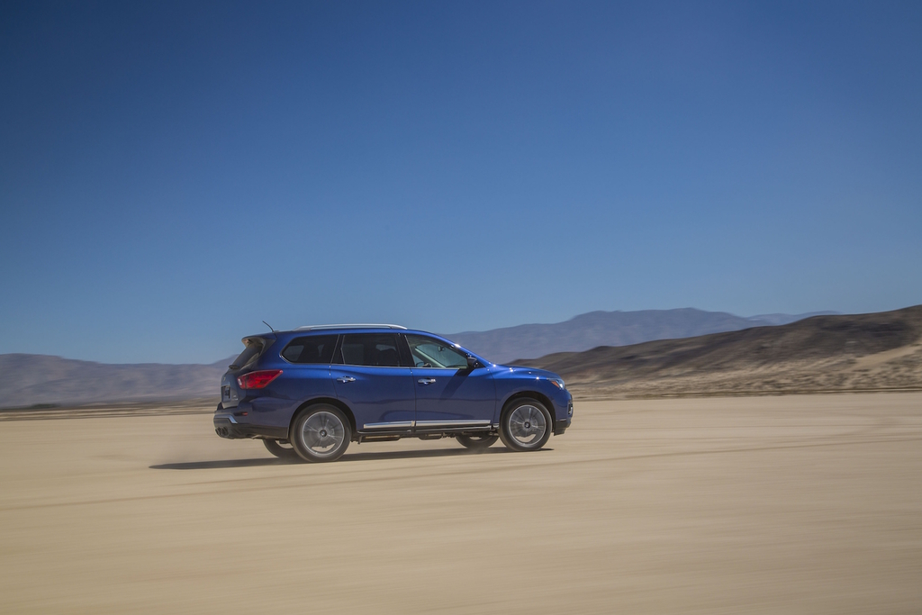 Nissan Pathfinder’a Yeni Yüz