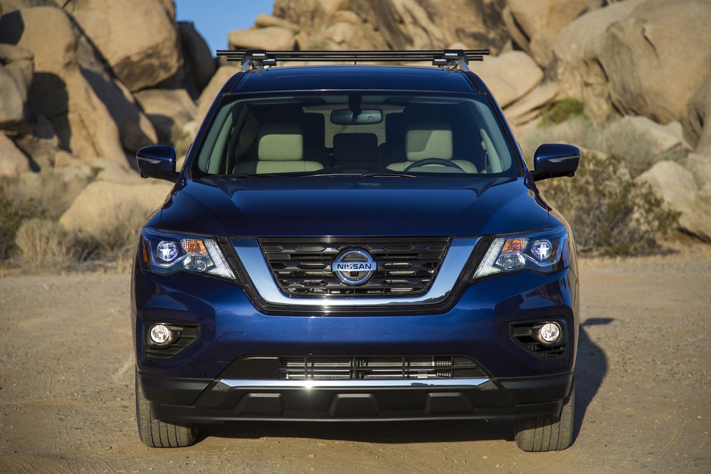 Nissan Pathfinder’a Yeni Yüz